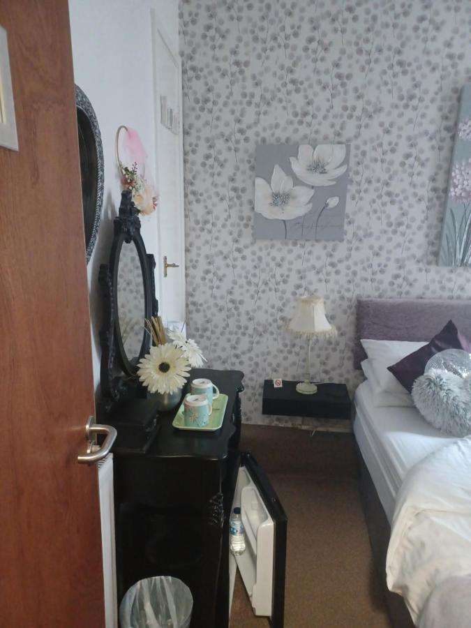Friends Hotel Blackpool Esterno foto