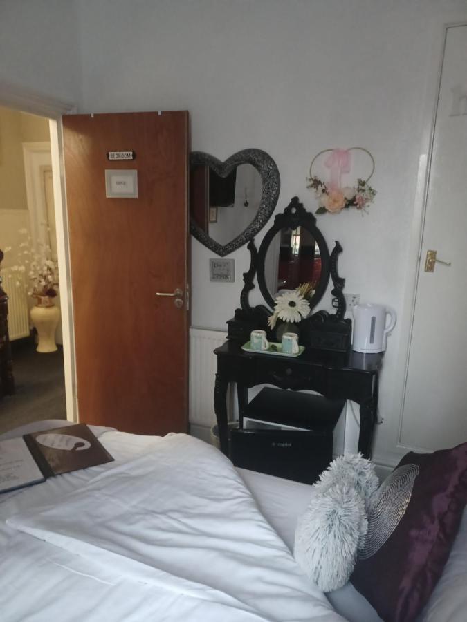 Friends Hotel Blackpool Esterno foto