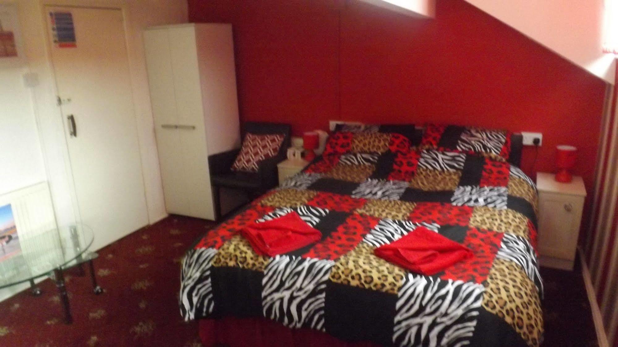 Friends Hotel Blackpool Esterno foto
